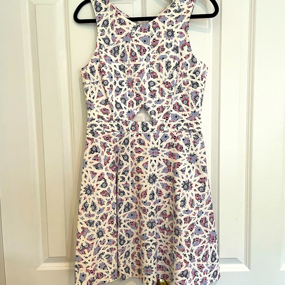 CeCe by Cynthia Steffe Eastyn Mosaic Dress - Picture 5 of 12